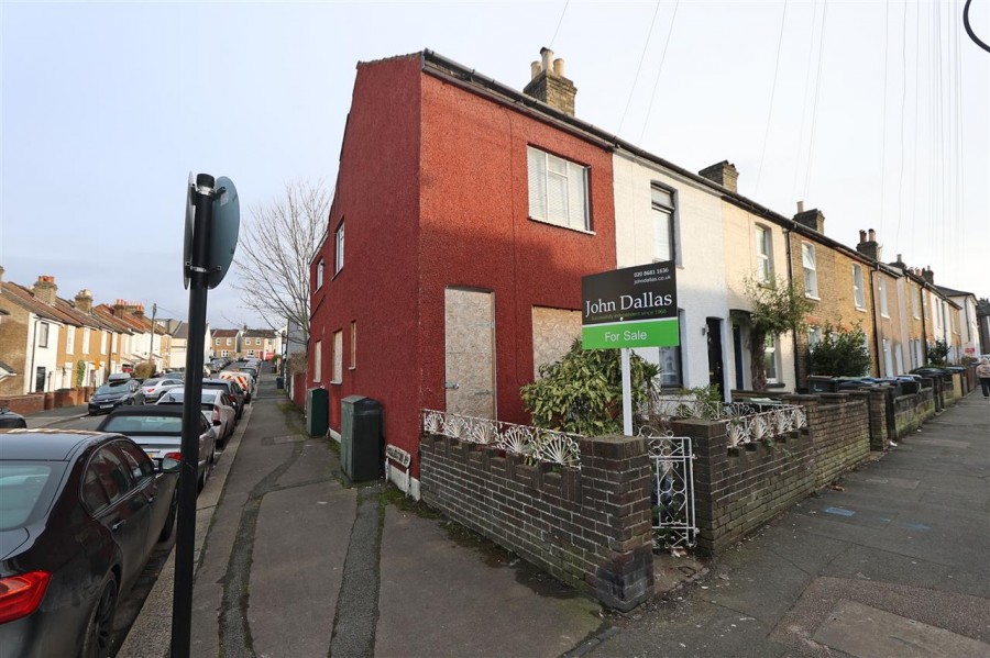 Images for Sanderstead Road, South Croydon EAID:TT BID:JDE1