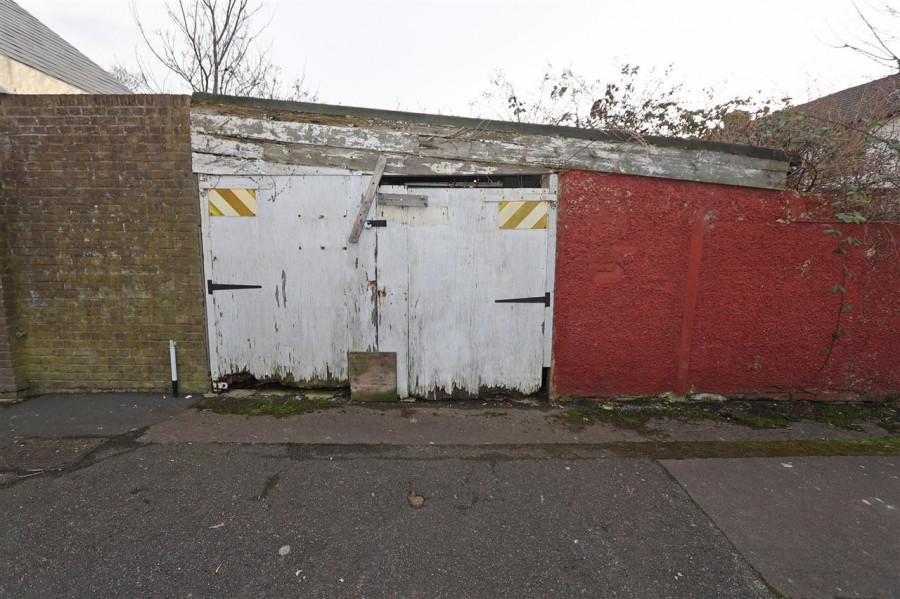 Images for Sanderstead Road, South Croydon EAID:TT BID:JDE1