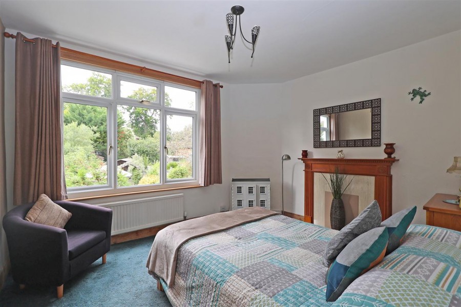 Images for Blenheim Park Road, South Croydon EAID:TT BID:JDE1